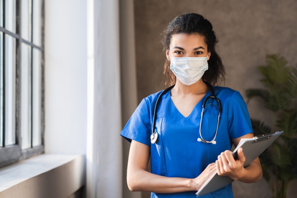 A Career in High Demand: 5 Advantages to Being a Medical Assistant